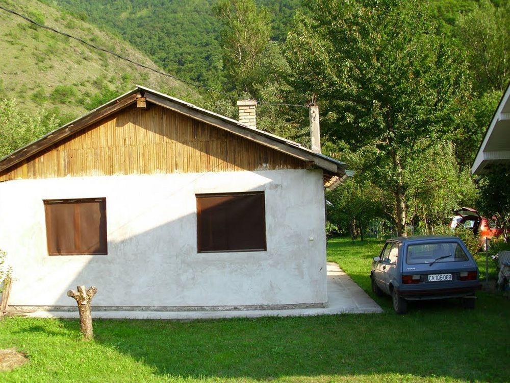 Biosphere Reserve Hostel Bogutovac Exterior foto